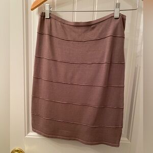 Women’s Size Large Horizontally Ribbed Skirt